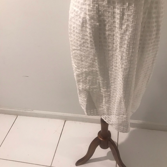 Calvin Klein White Sheath Dress Eyelet Overlay 12 - Picture 6 of 6